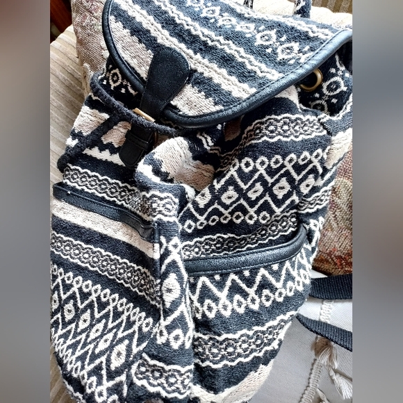 American Eagle Bohemian Print Black and White Backpack - Picture 10 of 10